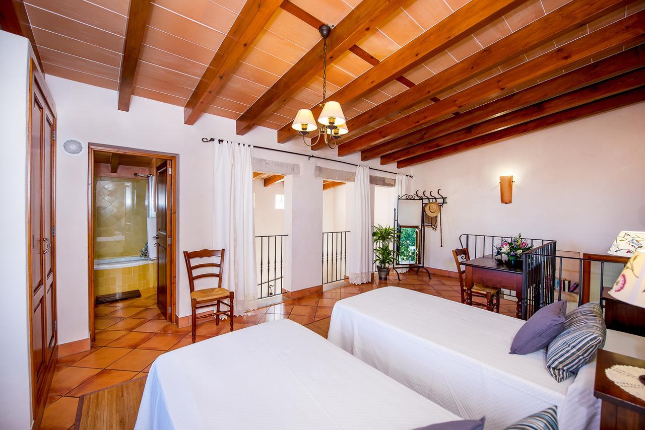 Agroturisme Can Bessol S'Horta Exterior photo