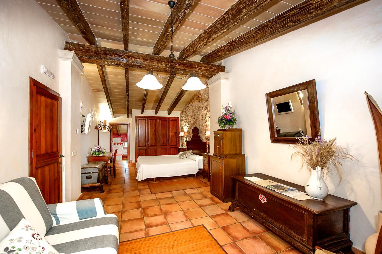 Agroturisme Can Bessol S'Horta Exterior photo