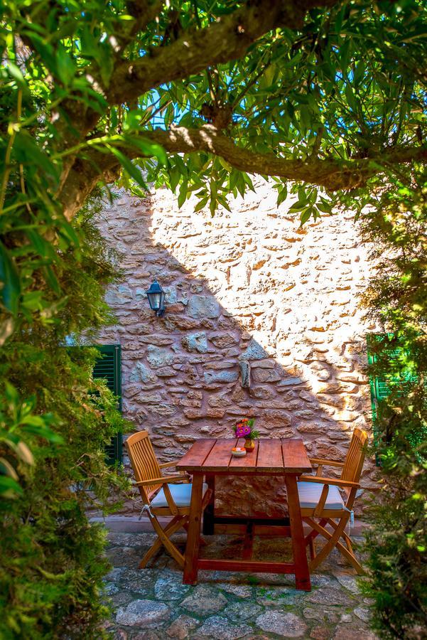 Agroturisme Can Bessol S'Horta Exterior photo